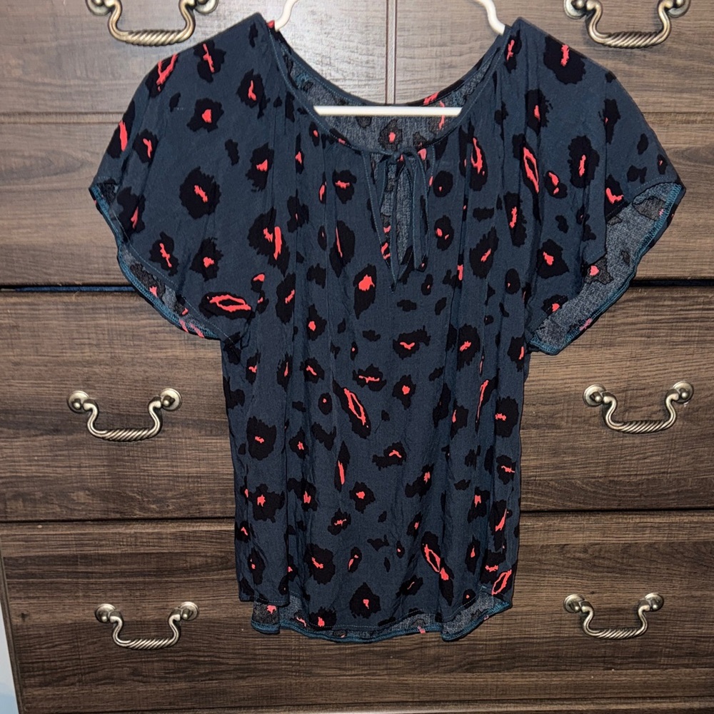 Black and Red Leopard Print Women's Top